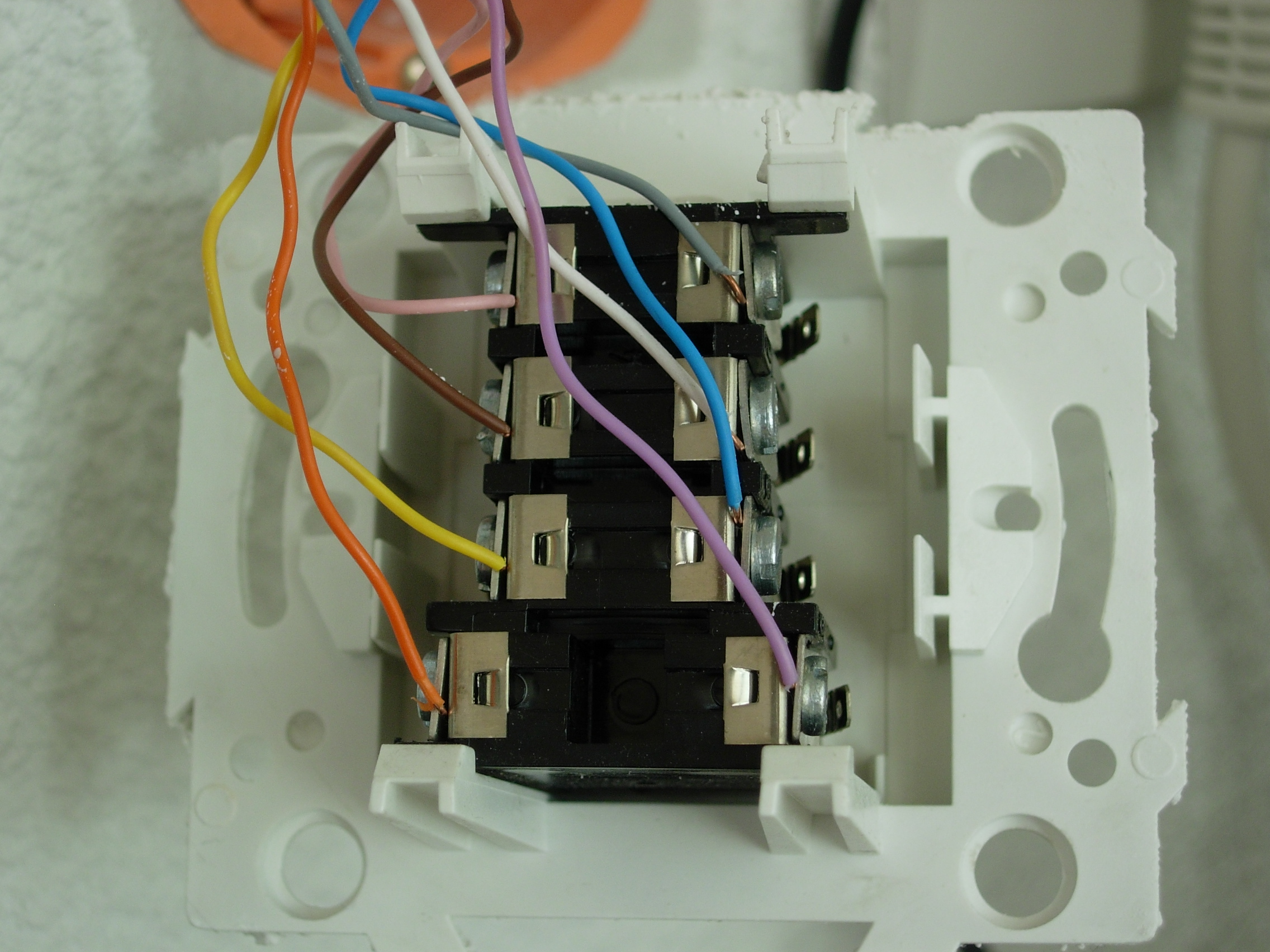 Câble RJ45 : comment tester son fonctionnement ?