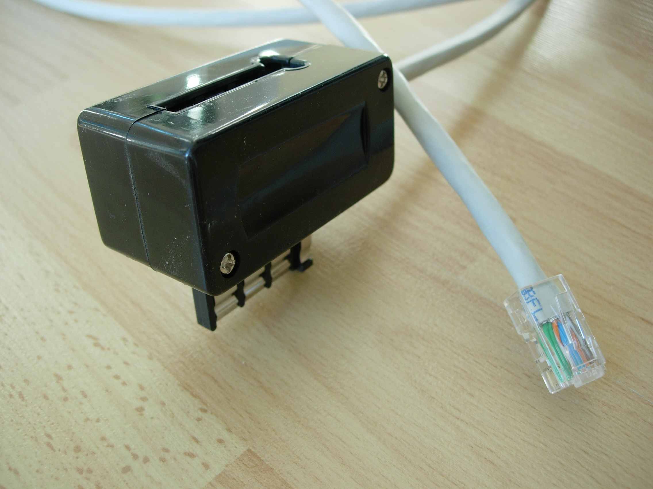 Boîtier de filtre ADSL RJ11 avec câble DSL et connexion téléphone